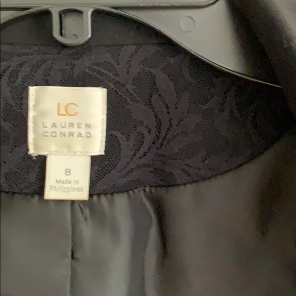 Lauren Conrad 2 Button Blazer - Black Size M - Picture 2 of 4